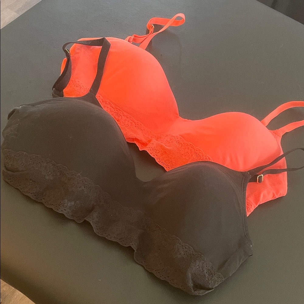 Natori Black and Orange Lace Trimmed Bra Set